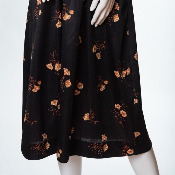 Vintage Cheongsam Dress - Picture 2 of 8